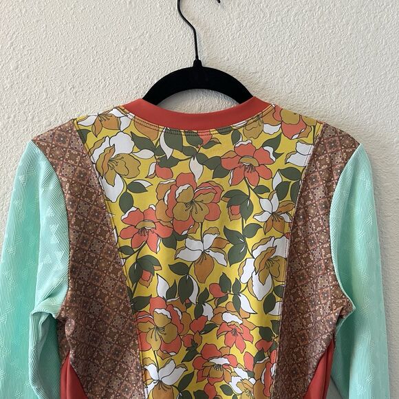 Free People Beach Jesse Surf Rashie Size L Long Sleeve Swim Top Patchwork Floral - Picture 10 of 15